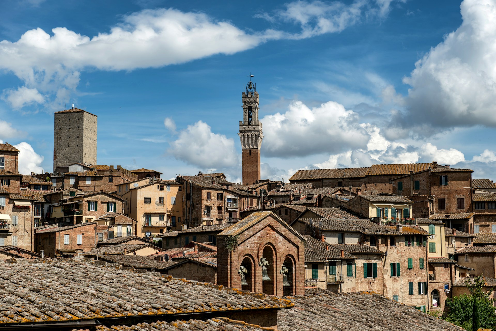 Piazza del Campo a Siena con la Torre del Mangia